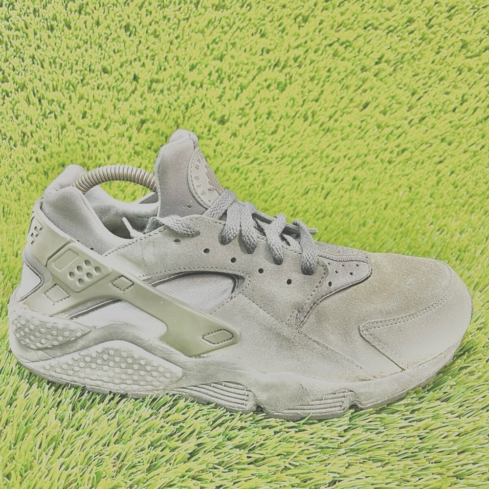 Nike Air Huarache, used condition- men’s size 8, EUR 42.5